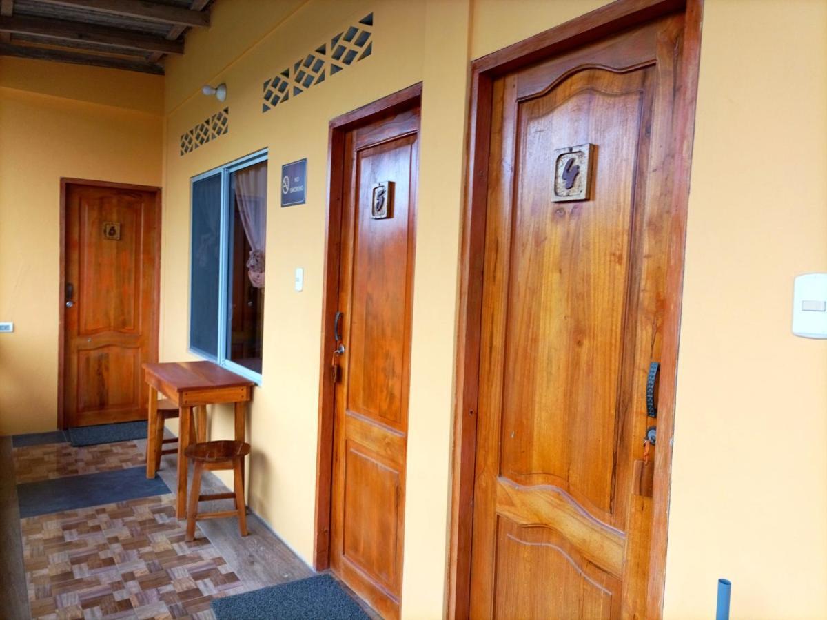 La Casa De Lili Hotel Olon Luaran gambar