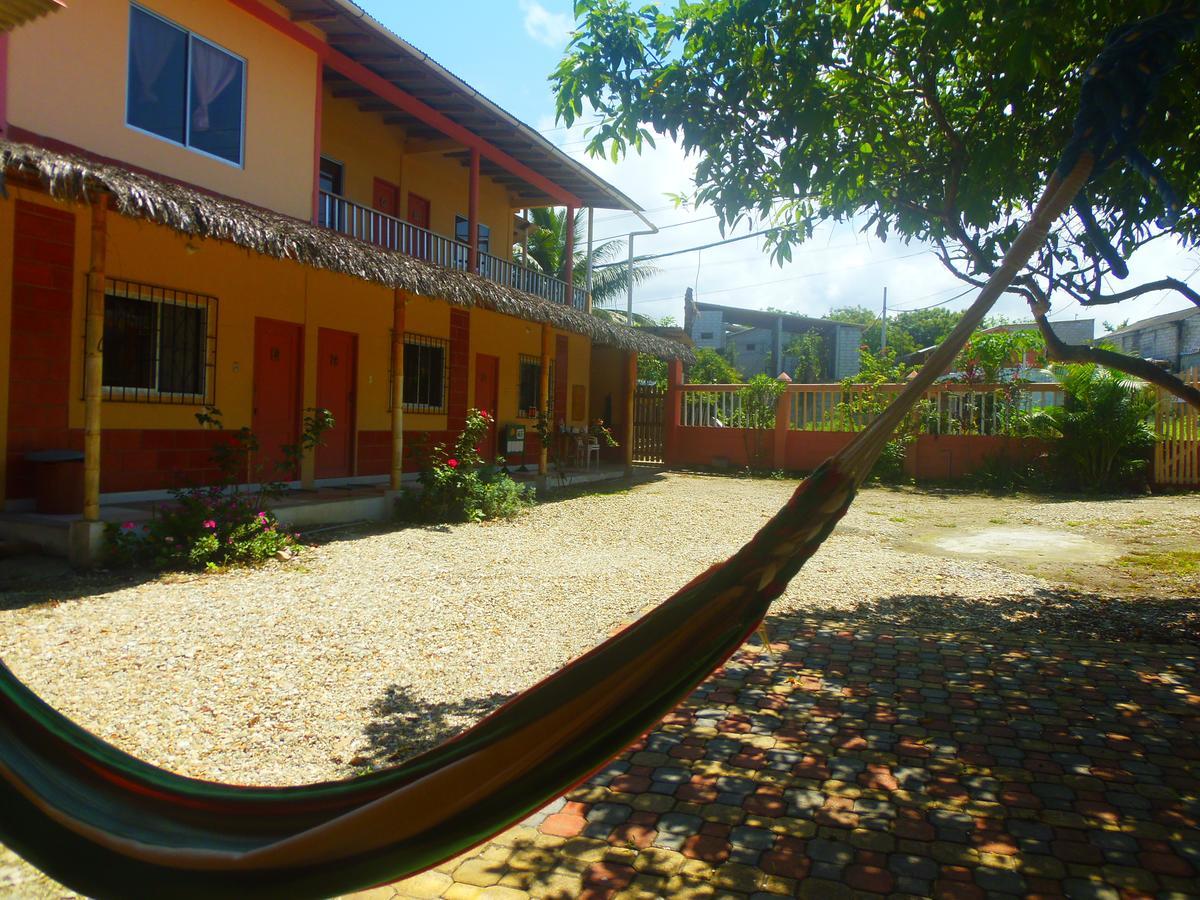 La Casa De Lili Hotel Olon Luaran gambar