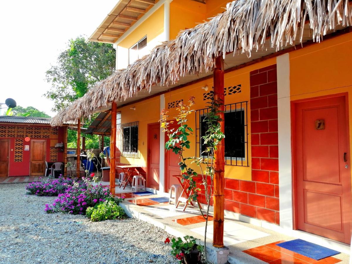 La Casa De Lili Hotel Olon Luaran gambar