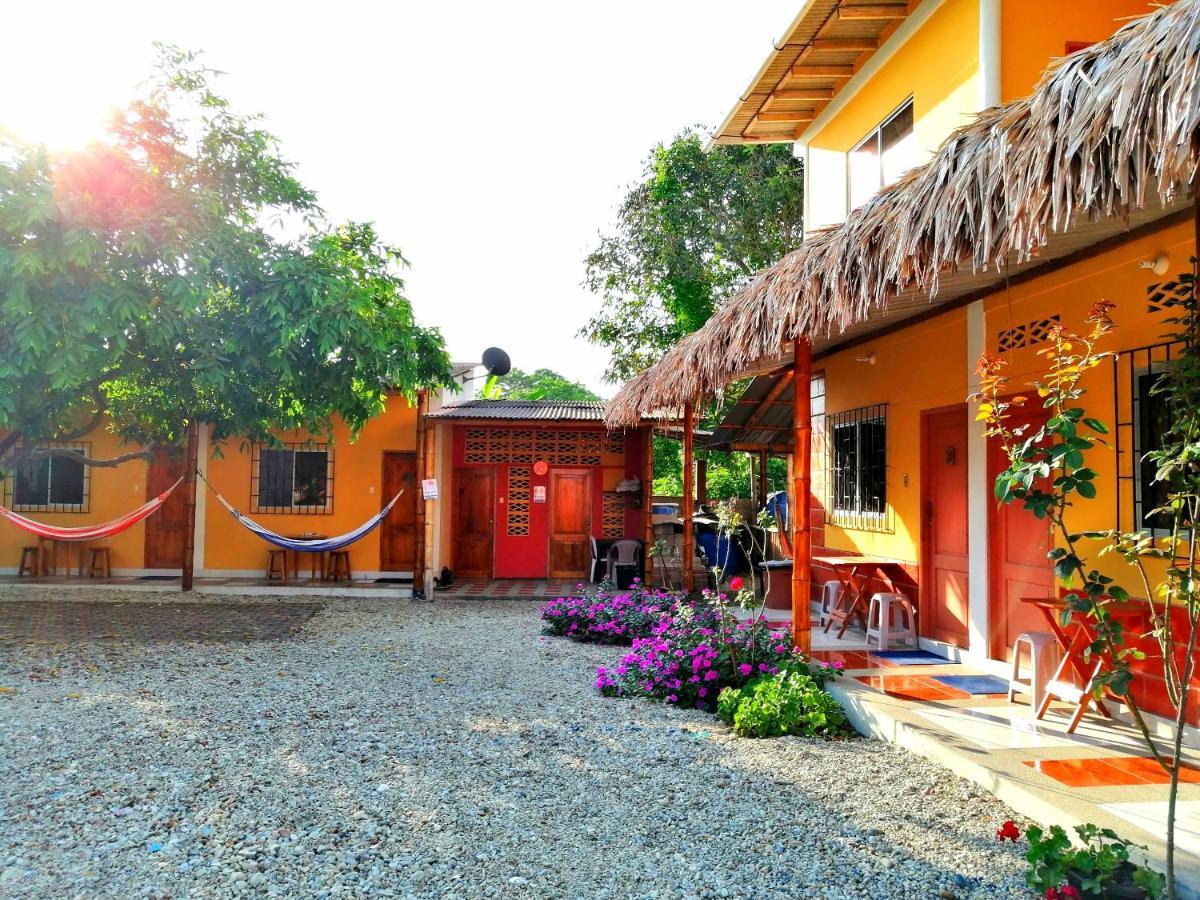 La Casa De Lili Hotel Olon Luaran gambar